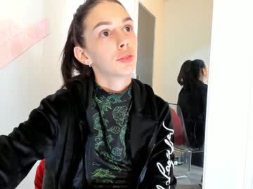 webcam girl hotfallingdevil live cam image #1393540