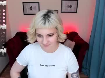 webcam girl yolandi_toit live cam image #2258094