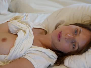 webcam girl ellaa91 live cam image #2034911