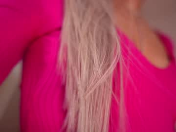 webcam girl peach_me live cam image #190027