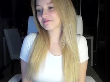 webcam girl sun_shine_baby live cam image #1034672