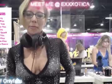webcam girl champagnefun live cam image #1725291