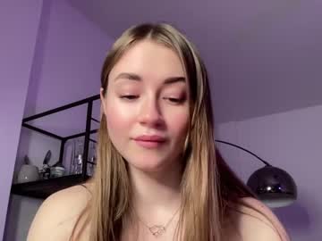 webcam girl strawberryjamx live cam image #3541094