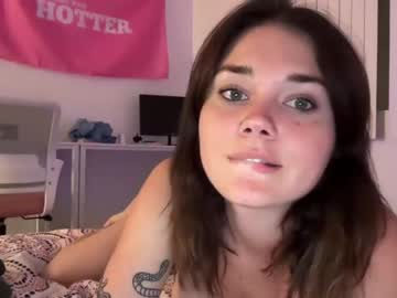 webcam girl queencassidyy live cam image #5489211