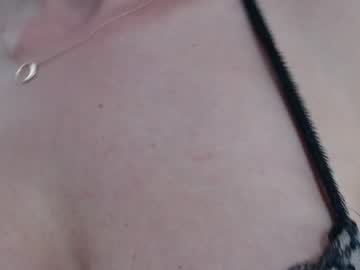 webcam girl taralanes live cam image #4062766