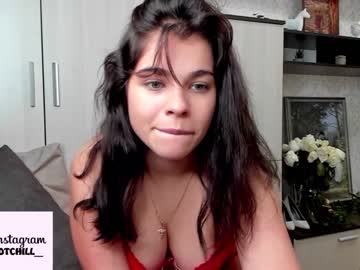 webcam girl hot_chill__ live cam image #2901143