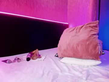 webcam girl eva__blonde live cam image #2348566