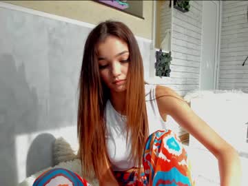 webcam girl sassyt33n live cam image #2269552