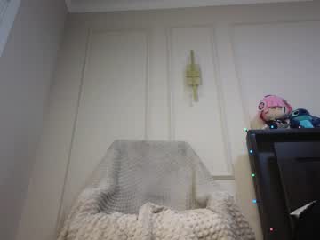 webcam girl ichigo_o live cam image #6097482