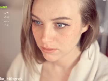 webcam girl mia_milagros live cam image #5330308