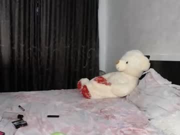 webcam girl britney_spirs live cam image #4810284