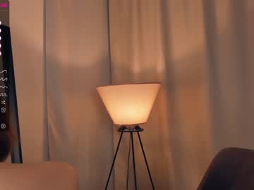 webcam girl lovingwarm live cam image #2785680
