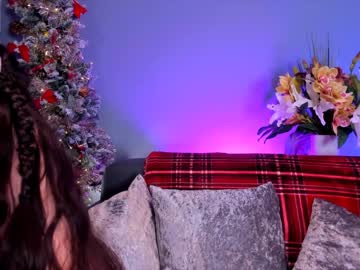webcam girl littlee33 live cam image #6033708