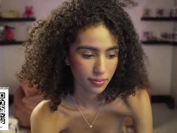 webcam girl amnie_ live cam image #3721509