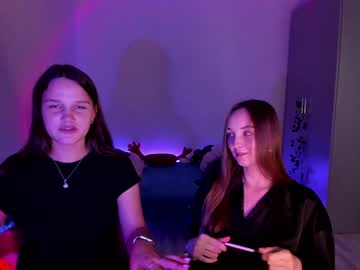webcam girl golden_bag live cam image #2567860