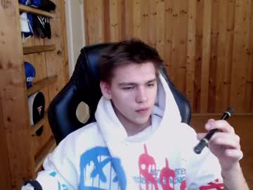 webcam man aristarkh_ live cam image #6080449