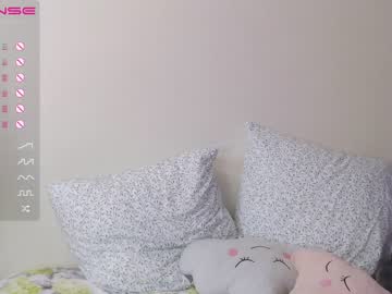 webcam girl crystal_one live cam image #249637