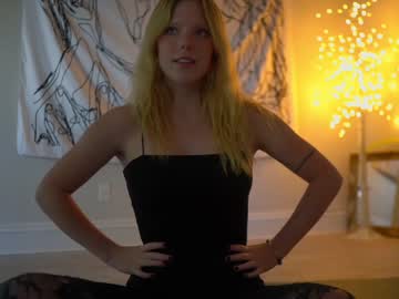 webcam girl crimsonxrapture live cam image #187853