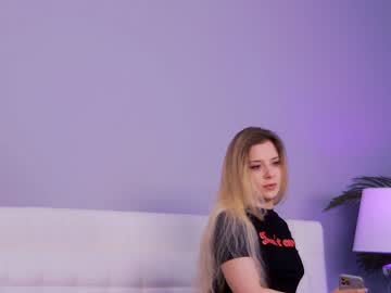 webcam girl kittycaitlin live cam image #2399766
