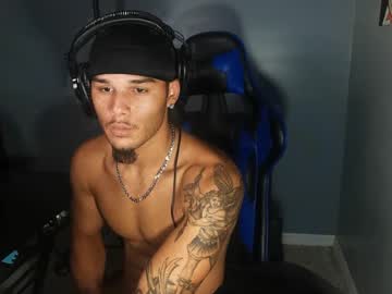 webcam man kylewhitedgs live cam image #5163203