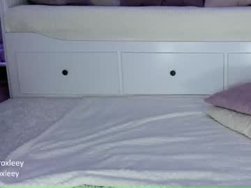 webcam girl roxy_blue_eyed_ live cam image #1204162