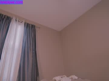 webcam girl chroniclove live cam image #3261276
