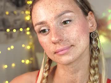 webcam girl artease live cam image #5413399