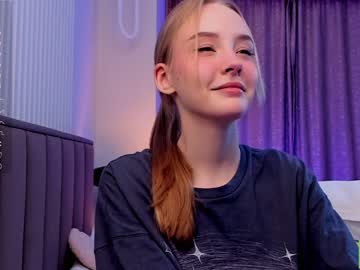 webcam girl lissa_meooow live cam image #6485311