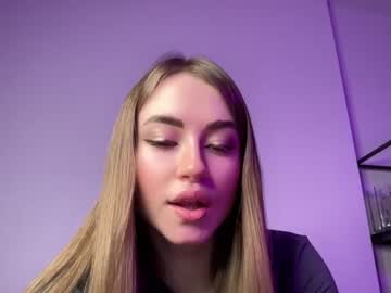 webcam girl strawberryjamx live cam image #3648555