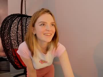 webcam girl cyber__love live cam image #3480899