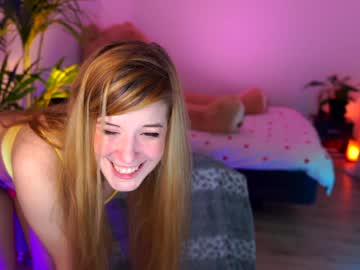 webcam girl juicyandthepussyblvd live cam image #1454420