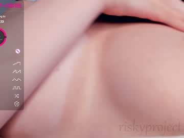 webcam girl riskyproject live cam image #4949967