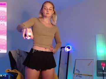 webcam girl petitebrat live cam image #4565211