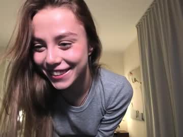 webcam girl tasty_valery live cam image #7066386