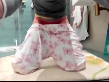 webcam girl lets_slip_and_slide live cam image #5849471