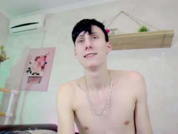 webcam couple williamandmia live cam image #3226688