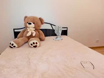 webcam girl yana_squrel_22 live cam image #859762