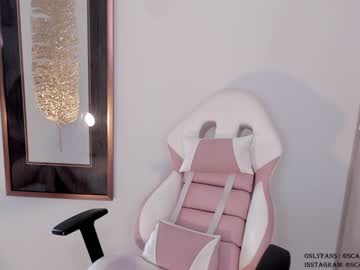 webcam girl scarlett__baker live cam image #6003175
