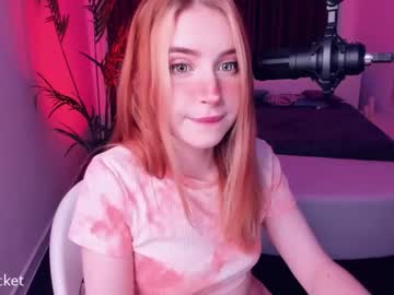 webcam girl pocketrocket_ live cam image #709478