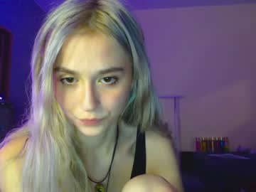 webcam girl holymollylight live cam image #118418
