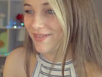 webcam girl mia_milagros live cam image #1626258
