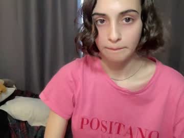 webcam girl wonderland_stia live cam image #6417518