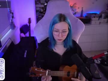 webcam girl blue_mooncat live cam image #6962428