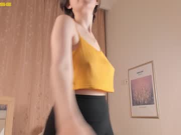 webcam girl monicalaura live cam image #4826843