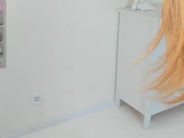 webcam girl molly__meow live cam image #6950008