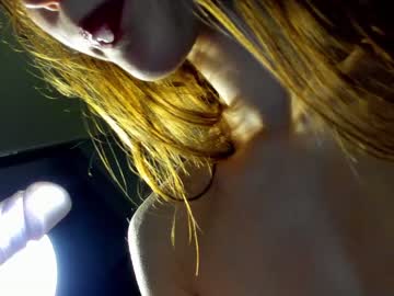 webcam girl _meganmeow_ live cam image #3586192