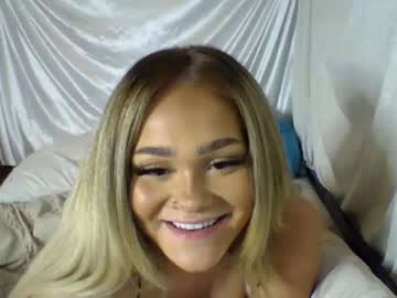 webcam girl ari_02 live cam image #4920804