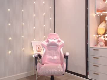 webcam girl hi_teika live cam image #995113