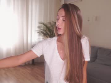webcam girl alwayssomewhere live cam image #429758