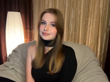 webcam girl cute_siberian_girl live cam image #5832279